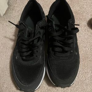 Black Nike waffle ones size 5